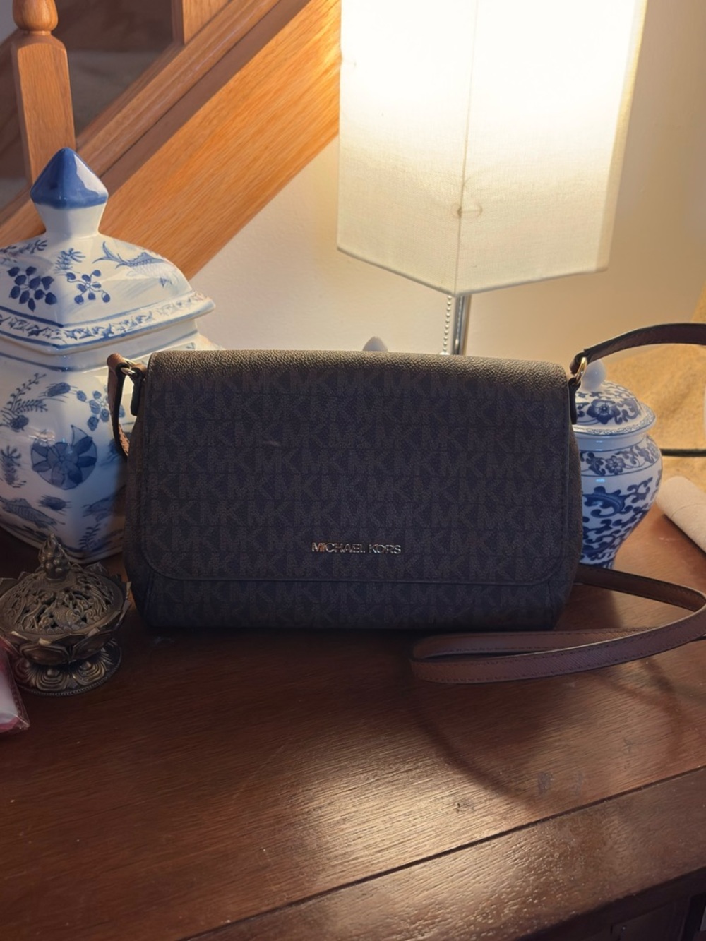 Michael Kors Brown MK Monogram Flap Crossbody 9L X 6H - Picture 3 of 3